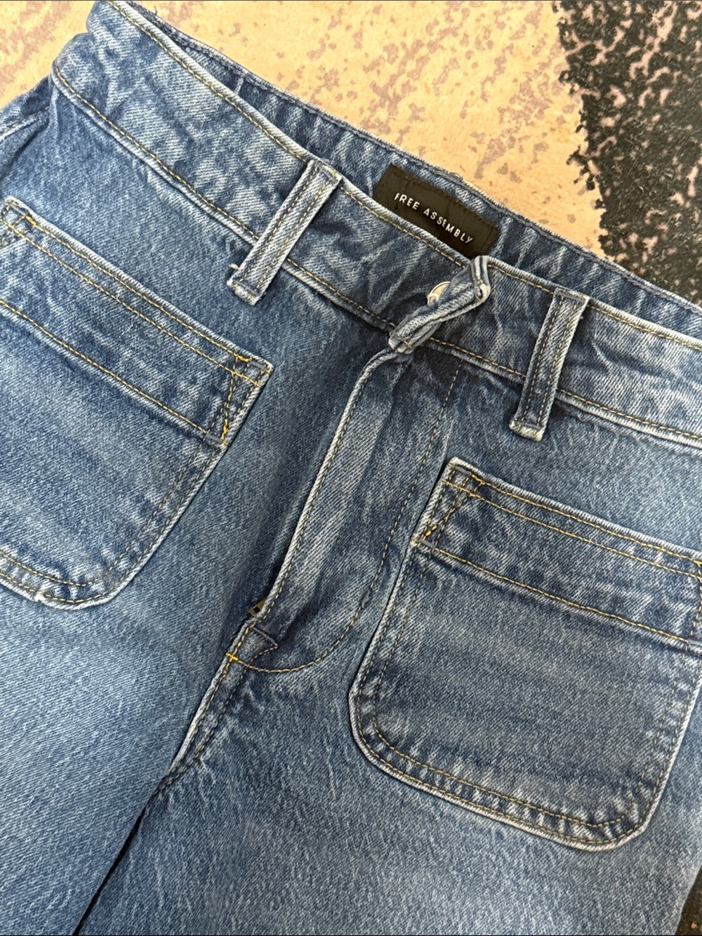 High-Rise Flare Wide-Leg Jeans in Medium Blue - Picture 2 of 4